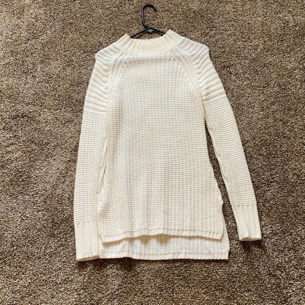 White high neck sweater